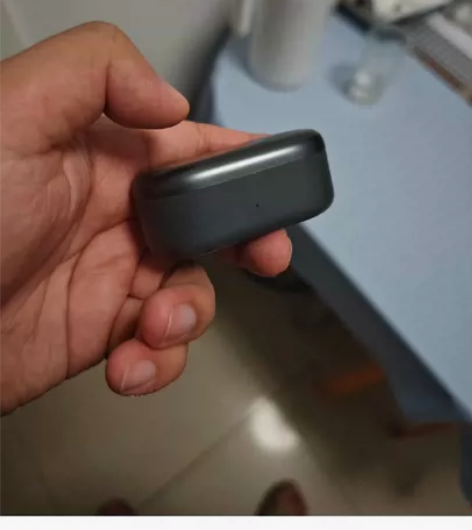 买来没怎么用过的耳机，喜欢一加，买了个，平...