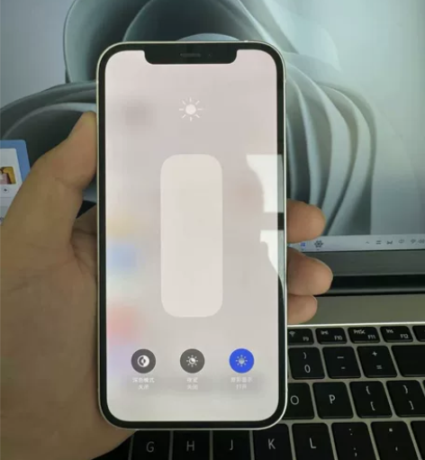 iPhone12  256g使用一年多，电...