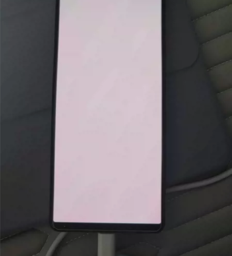 ?出索尼 Xperia 1 III手机，紫...