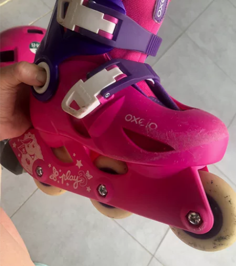 迪卡隆女童溜冰鞋全套 新旧如图，使用完好，...