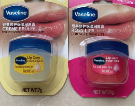 凡士林润唇膏 焦糖布丁和玫瑰味 自用囤货，...