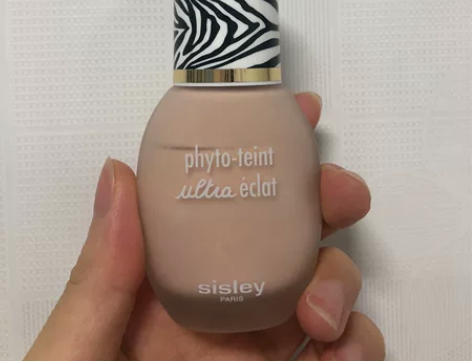 希思黎轻柔持妆粉底液00 家人从免税店带回...