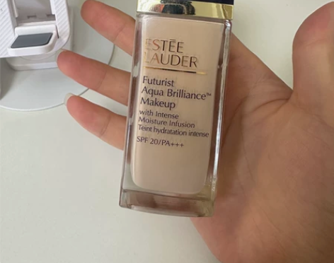 雅诗兰黛沁水粉底液2c0 用过三次 dg入...