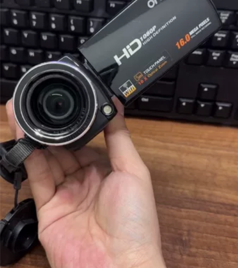 欧达数码DV，型号HDV-Z35W，成色还...