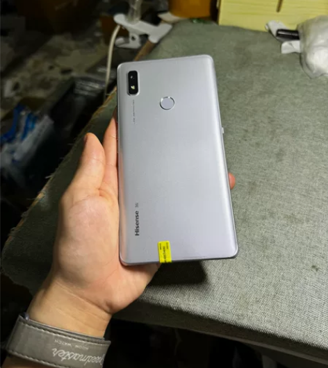 海信a7CC 6+128 无拆修 9新屏幕...