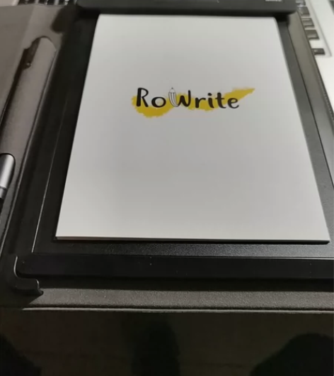 柔宇电子记事本，写纸上可以转换电子文档存在...