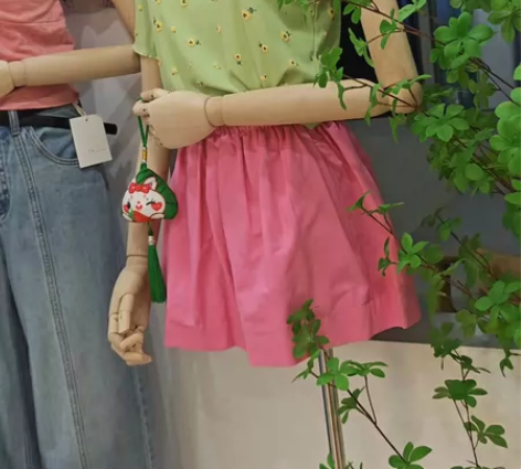 小店清货全场亏本卖  包邮清货 韩版短裤粉...