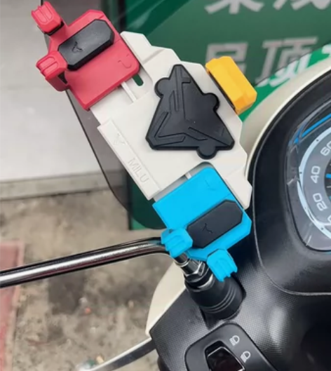 螃蟹手机支架货不多，速来 感兴趣的话点“我...