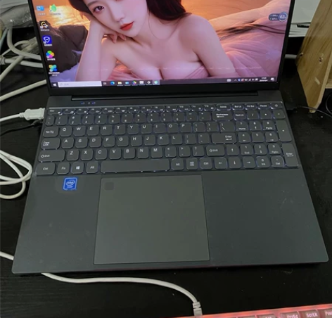 低价出最后一台! 七K多的16寸顶配游戏本...