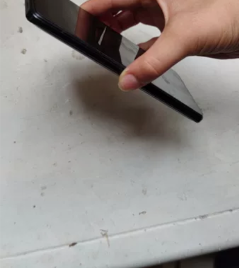 红米K60,8+256原装屏幕压过盖板有老...