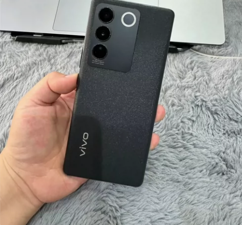 vivos16 全网通 无拆修 成色95新...