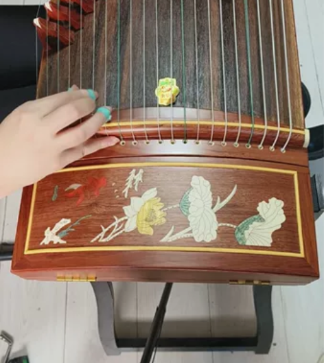 二手敦煌古筝,694ll五彩呈祥图案,标准...