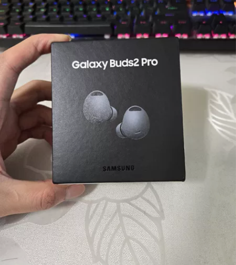 全新未拆封三星buds2pro，买手机的赠...