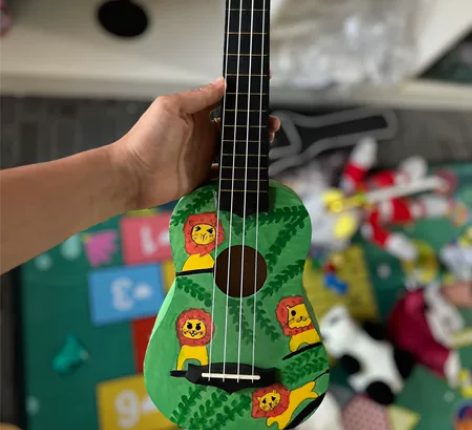 手工制作的尤克里里，孩子大了用不到了，出闲...