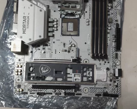 微星b360M钛金主板白色+i3-8100...