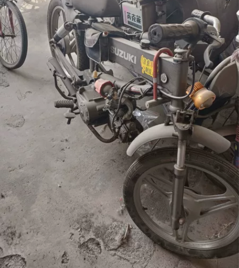 纯手工改造越野摩拖车。 感兴趣的话点“我想...