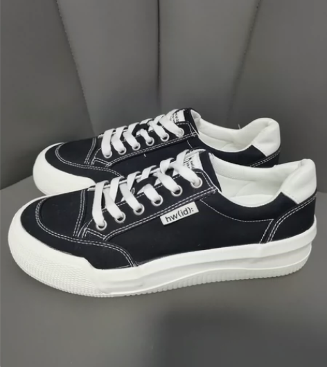 正品热风品牌，38码男女同款帆布鞋，黑色冰...