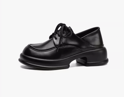 带点内增高，便宜出 感兴趣的话点“我想要”...