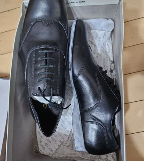 GEOX，布洛克风格，(小牛皮)皮鞋。 ，...