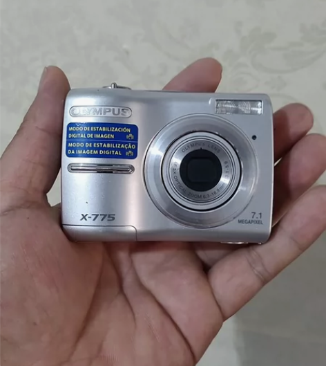 奥林巴斯相机X-775 闪光灯不闪，别的功...