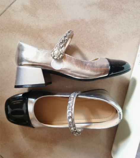 玛丽珍小皮鞋,本来买来面试穿的,但是一直穿...