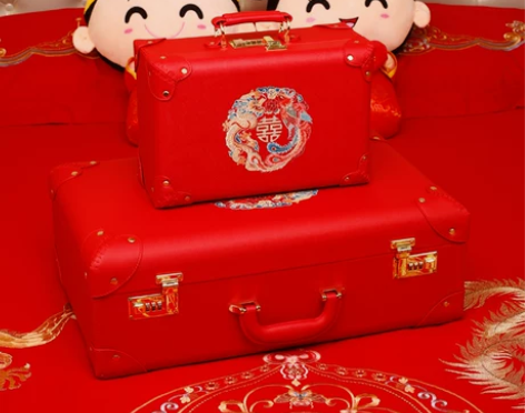 陪嫁箱结婚红箱子新娘皮箱行李箱嫁妆彩礼箱