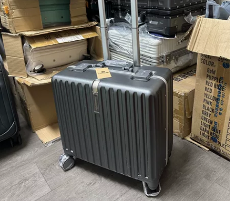 翻译官登机箱18寸 全新全新铝合金拉杆静音...