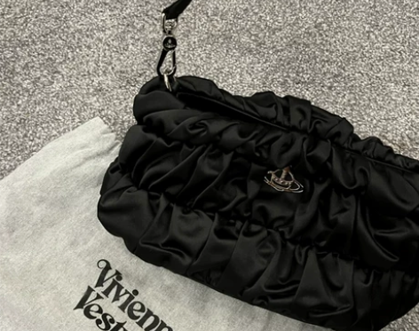 vivienne  腋下手提百搭高级感褶皱...