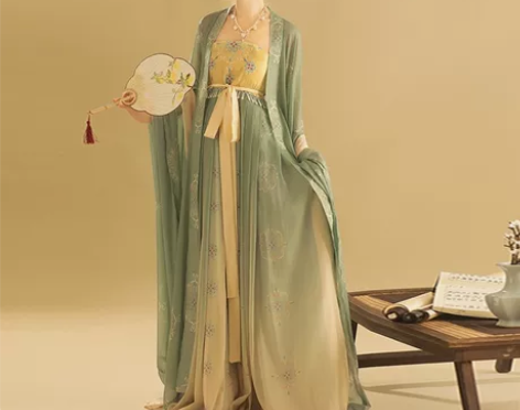 桔屿家正品，从未穿过，包装都没拆，尺码s，...