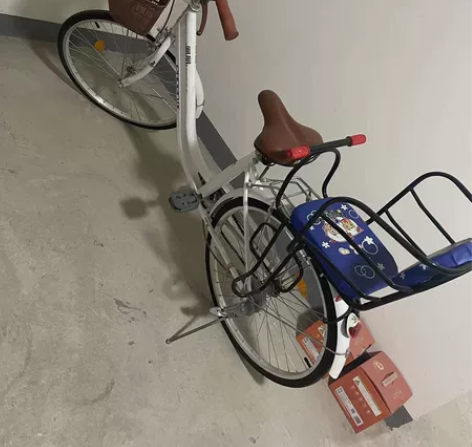 凤凰自行车，24，很新，老人不擅长拍图，附...