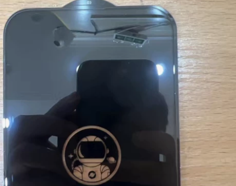 各大品牌钢化膜大清仓处理,批发,量大从优。...