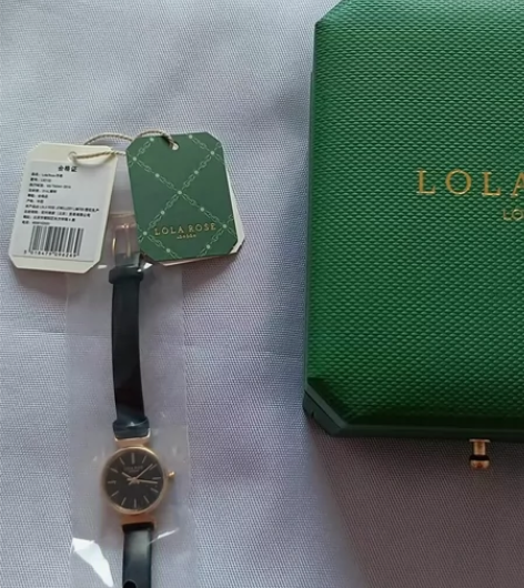 LOLA ROSE 手表全新 感兴趣的话点...