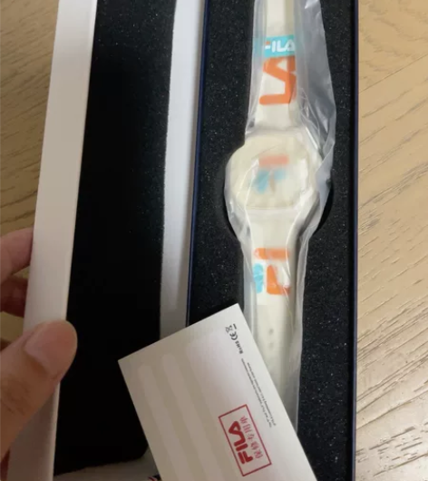 全新未使用，斐乐手表  6105-007系...