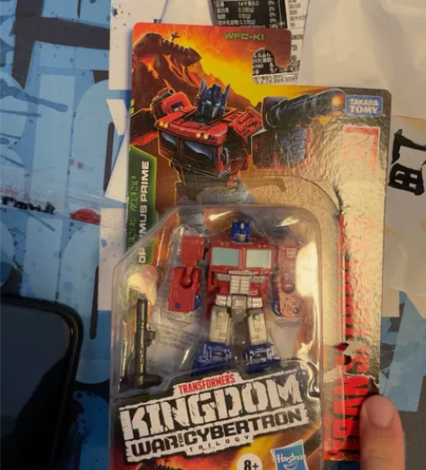 变形金刚核心级擎天柱 感兴趣的话点“我想要...