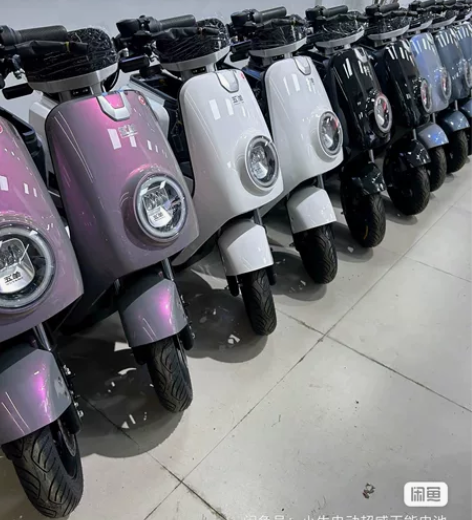 爆款五羊S10电动车 达标72v1千动力电...