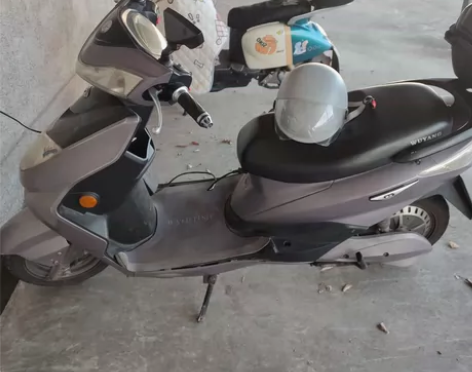 五羊电动车临牌，72伏 感兴趣的话点“我想...