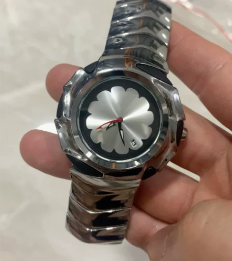 刀锋系列男表,表带轻微痕迹,表带有点短,适...