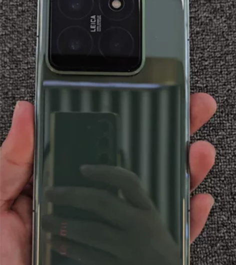 小米14pro岩石青，顶配16+1TB 。...