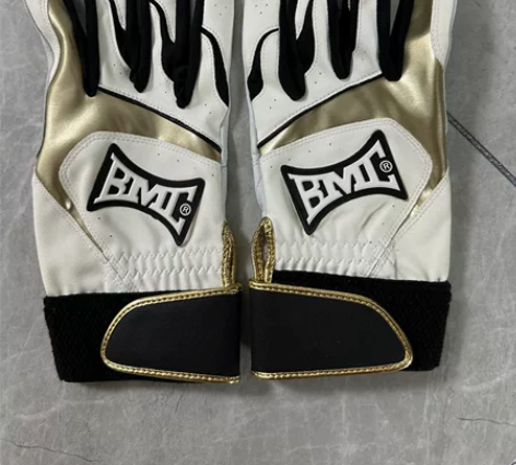 BMC棒球手套M码 感兴趣的话点“我想要”...