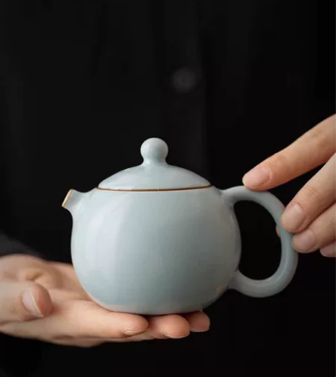 捡漏了,清仓处理一款厚湖忆山堂乳青西施壶 ...