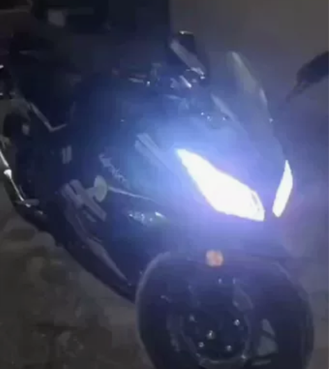 宝雕大排量摩托车，一千多公里数，很少开，胎...