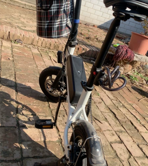 德国尊尚电动折叠自行车，只跑了三百多公里 ...