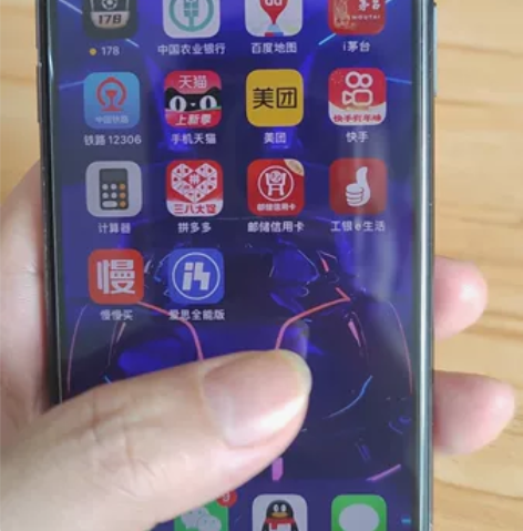 ?自用苹果iphone 11 pro，美版...