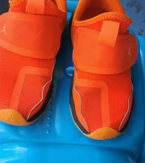 乔丹32码 感兴趣的话点“我想要”和我私聊...