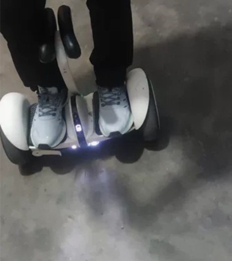 小米九号平衡车，刚换的电池，还能跑二十多公...