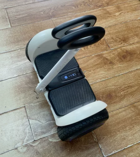 九号平衡车一年整，1500卖 感兴趣的话点...