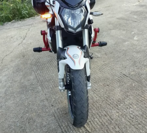 贝纳利红宝龙150。手续齐全，2018年上...