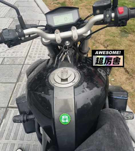 19年贝纳利小迅龙150s，图片是没洗车拍...