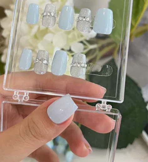 纯手工穿戴甲 原相机直出，低价高品。所见即...