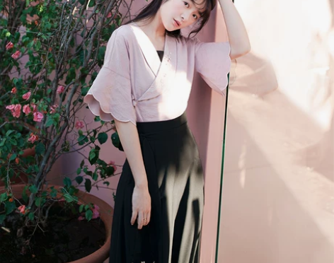 徐娇织羽集[君何然]汉元素女夏季日常新款阔...